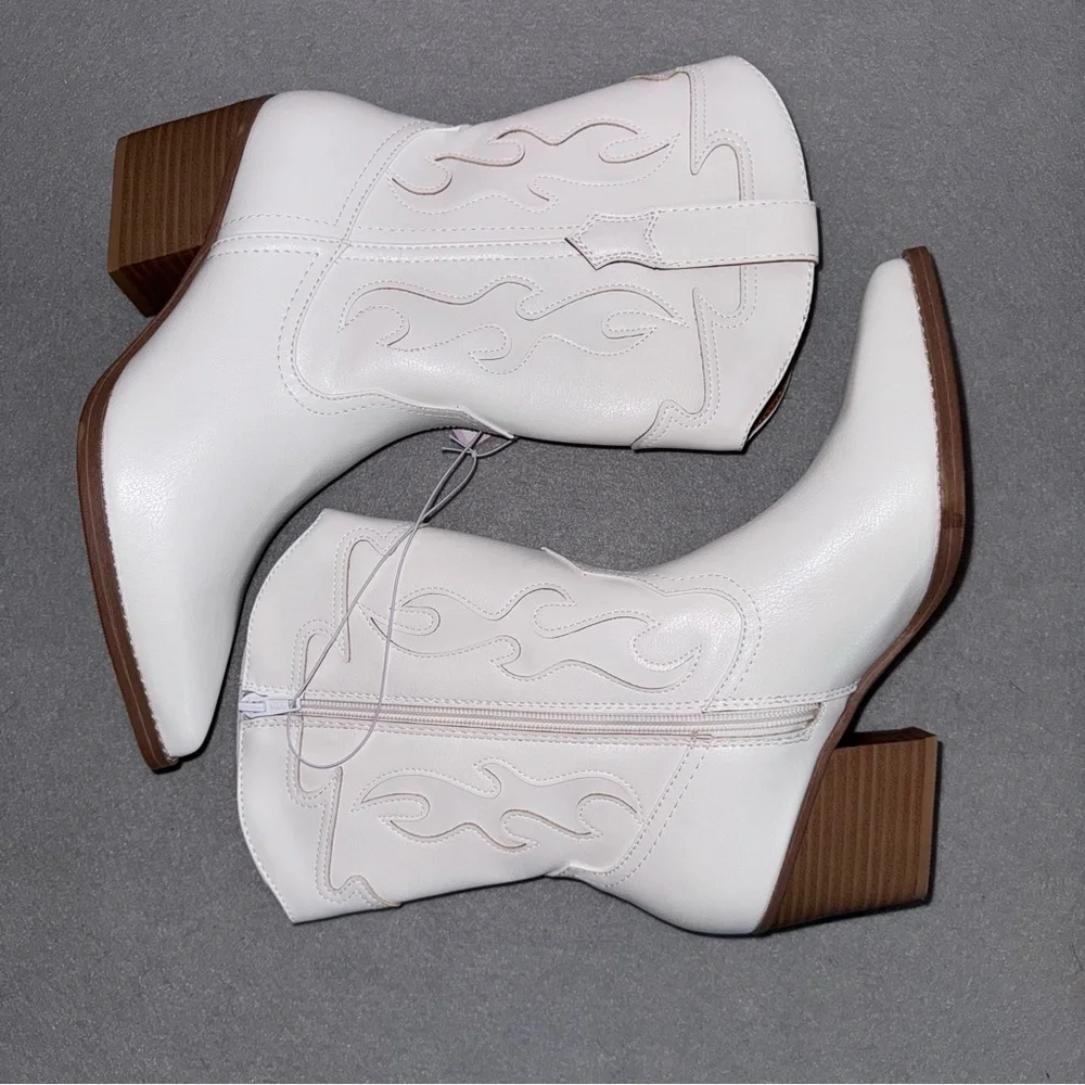 NWT White Daytona Western / Cowboy Point Toe Boot - Picture 3 of 12